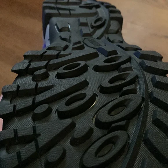 KHOMBU- ALL SEASONS. ALL THE TIME SHOES (11M) NWT! - Picture 15 of 15